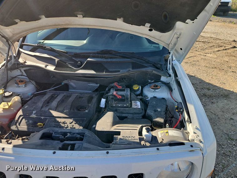 image for item EO4694 2016 Jeep Patriot SUV