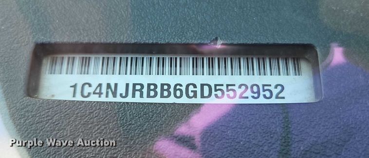 image for item EO4694 2016 Jeep Patriot SUV