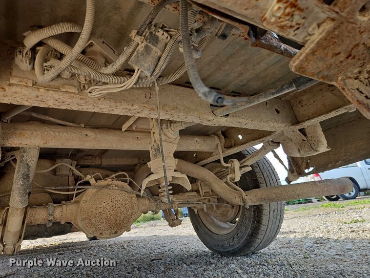 image for item EO4695 2006 Chevrolet Silverado 1500 pickup truck