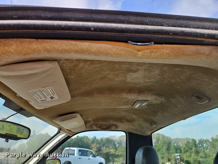 image for item EO4695 2006 Chevrolet Silverado 1500 pickup truck