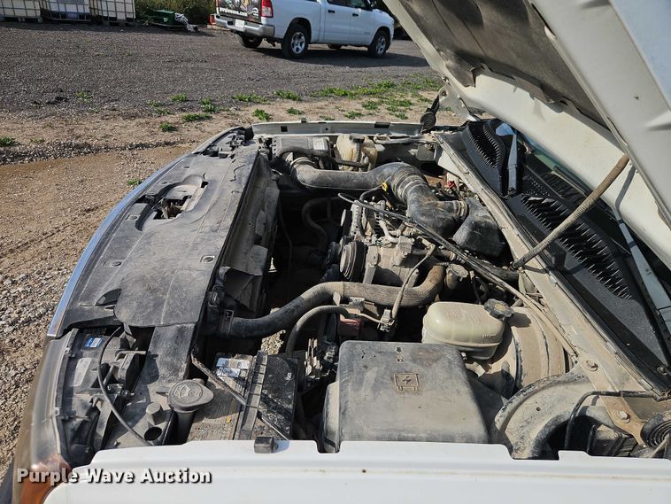 image for item EO4695 2006 Chevrolet Silverado 1500 pickup truck