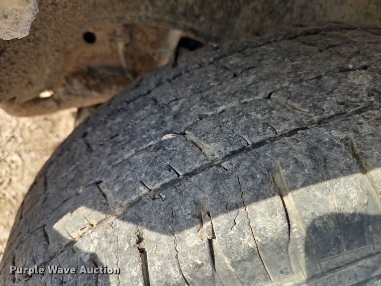 image for item EO4695 2006 Chevrolet Silverado 1500 pickup truck