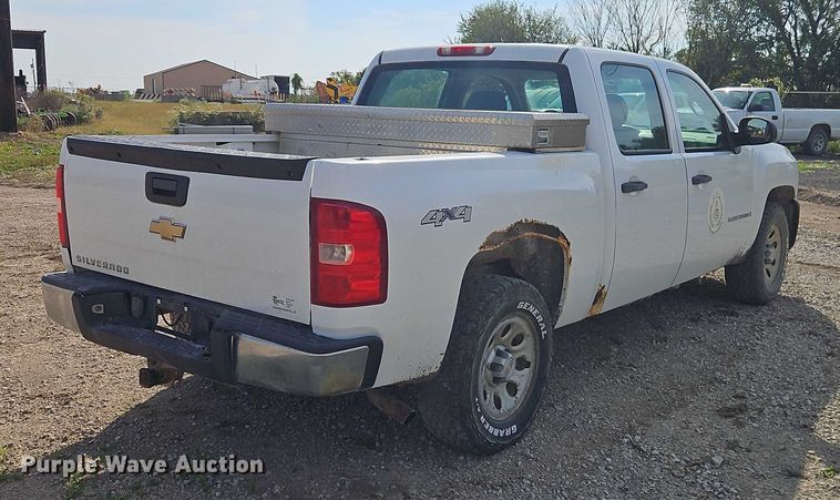 image for item EO4696 2008 Chevrolet Silverado 1500 Crew Cab pickup truck