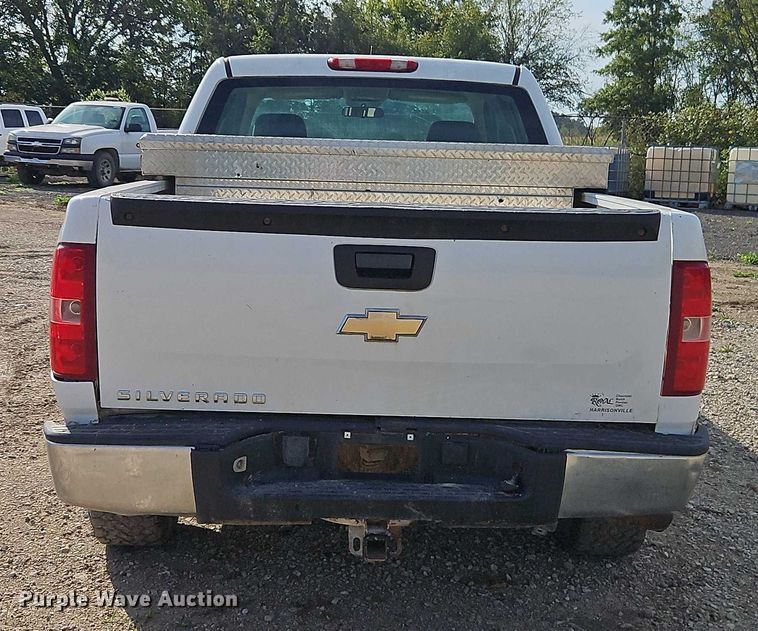 image for item EO4696 2008 Chevrolet Silverado 1500 Crew Cab pickup truck