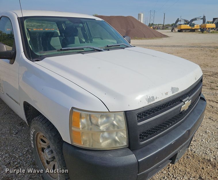 image for item EO4696 2008 Chevrolet Silverado 1500 Crew Cab pickup truck