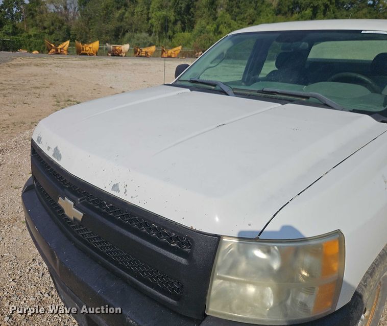 image for item EO4696 2008 Chevrolet Silverado 1500 Crew Cab pickup truck