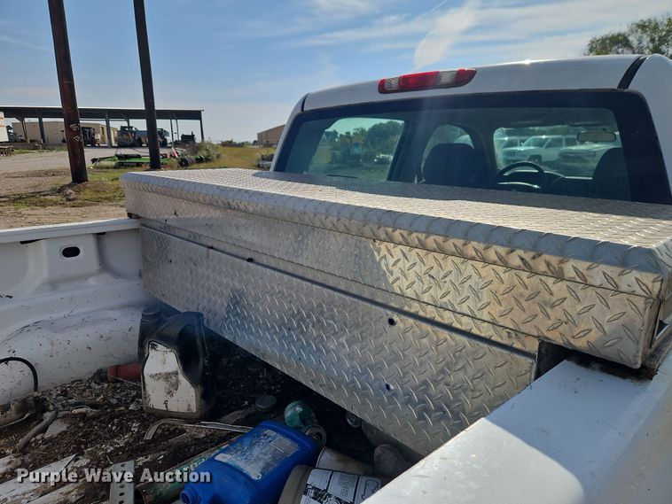 image for item EO4696 2008 Chevrolet Silverado 1500 Crew Cab pickup truck