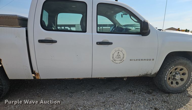 image for item EO4696 2008 Chevrolet Silverado 1500 Crew Cab pickup truck