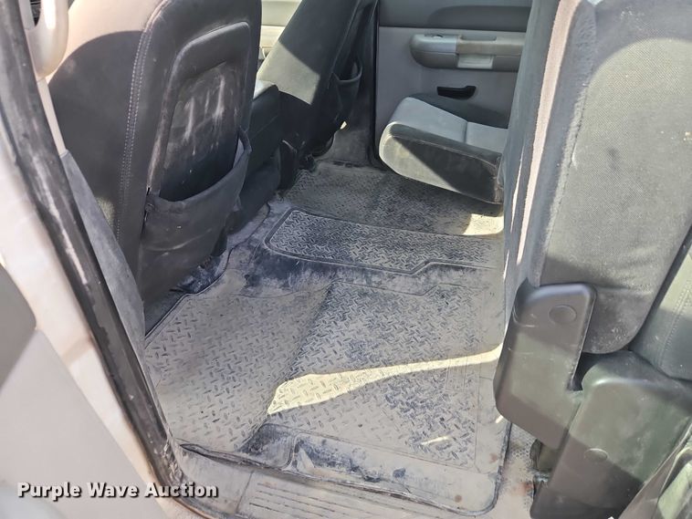 image for item EO4696 2008 Chevrolet Silverado 1500 Crew Cab pickup truck