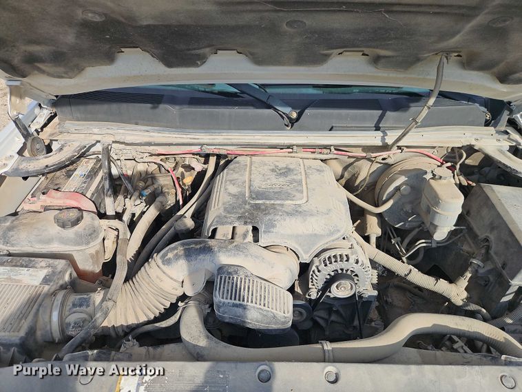 image for item EO4696 2008 Chevrolet Silverado 1500 Crew Cab pickup truck