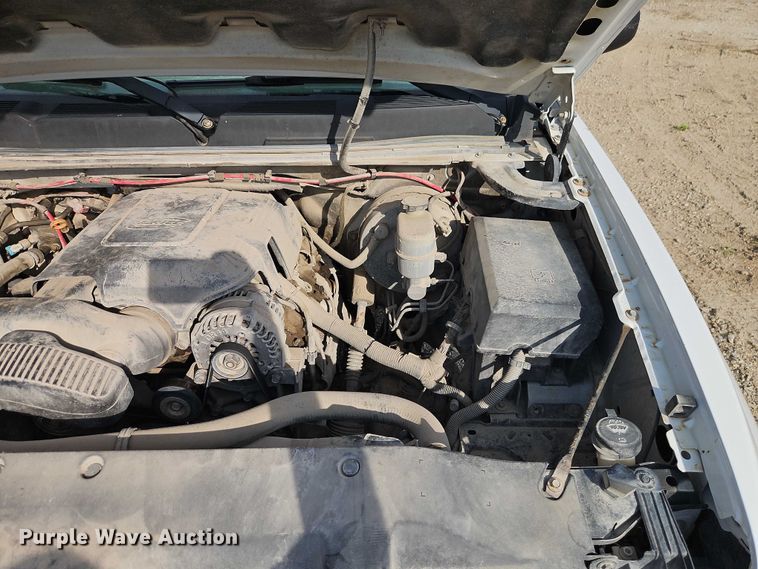 image for item EO4696 2008 Chevrolet Silverado 1500 Crew Cab pickup truck