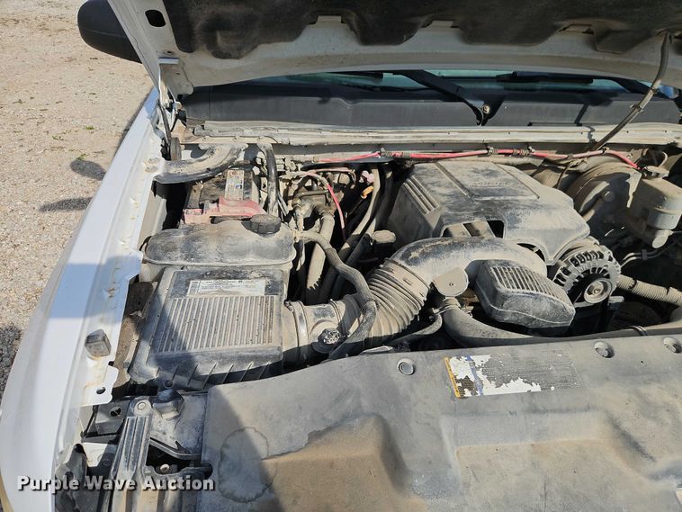 image for item EO4696 2008 Chevrolet Silverado 1500 Crew Cab pickup truck