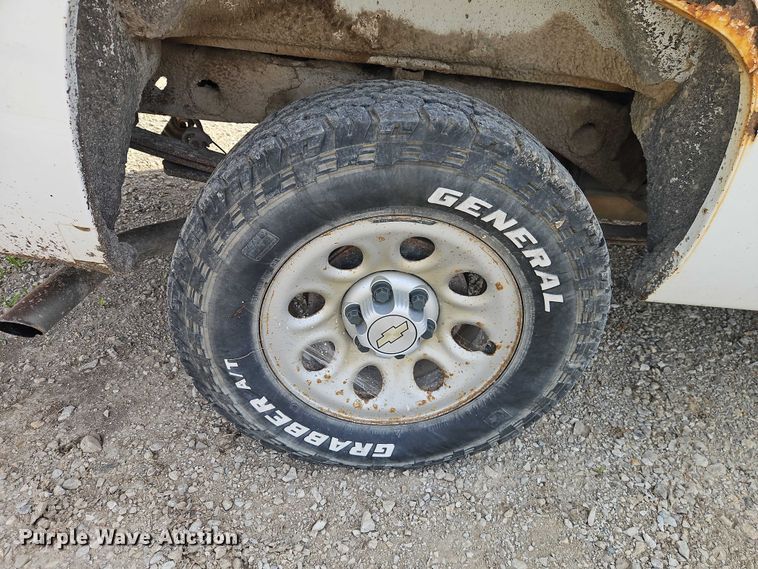 image for item EO4696 2008 Chevrolet Silverado 1500 Crew Cab pickup truck