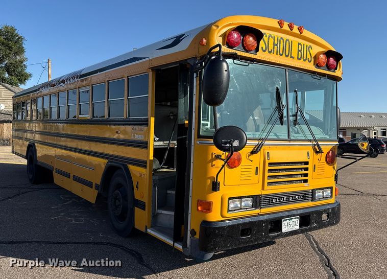 image for item EP0679 2003 Blue Bird school bus