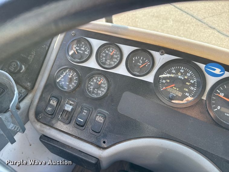 image for item EP0679 2003 Blue Bird school bus