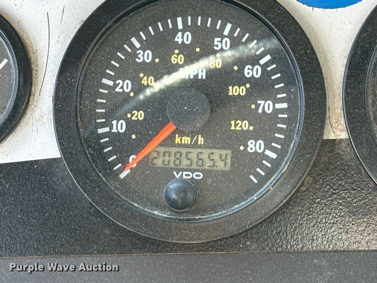 image for item EP0679 2003 Blue Bird school bus