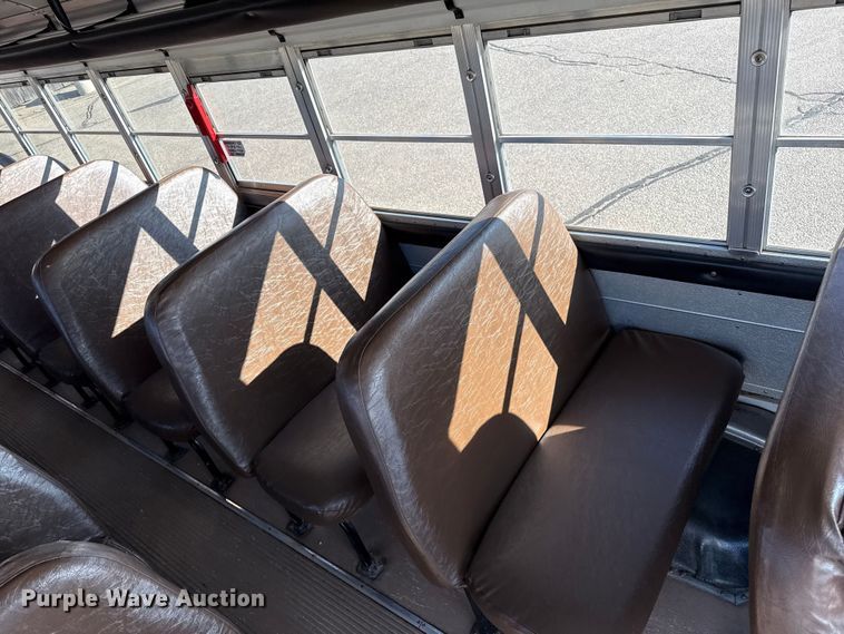 image for item EP0679 2003 Blue Bird school bus