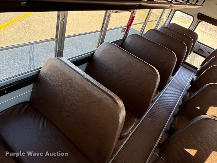 image for item EP0679 2003 Blue Bird school bus