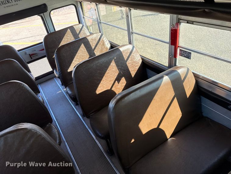 image for item EP0679 2003 Blue Bird school bus