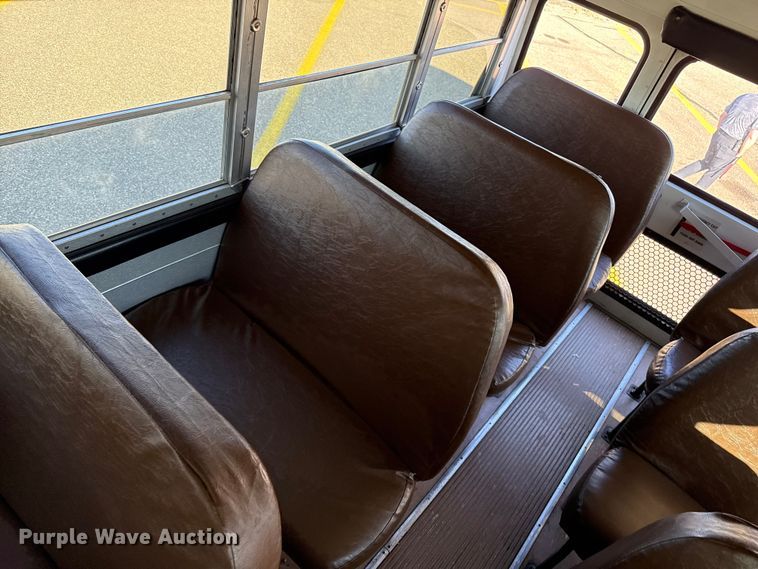 image for item EP0679 2003 Blue Bird school bus