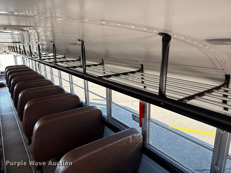 image for item EP0679 2003 Blue Bird school bus