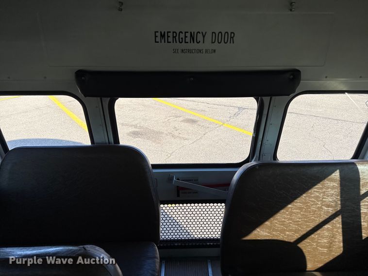 image for item EP0679 2003 Blue Bird school bus