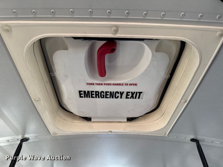 image for item EP0679 2003 Blue Bird school bus