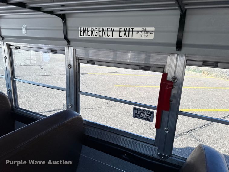 image for item EP0679 2003 Blue Bird school bus