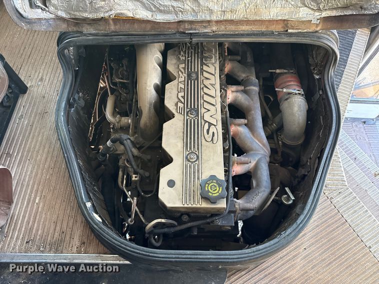 image for item EP0679 2003 Blue Bird school bus