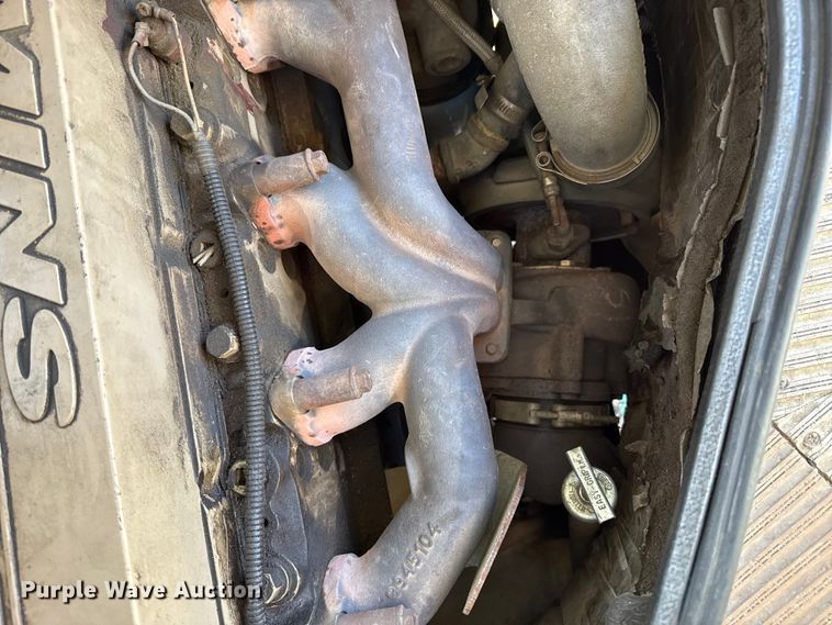 image for item EP0679 2003 Blue Bird school bus