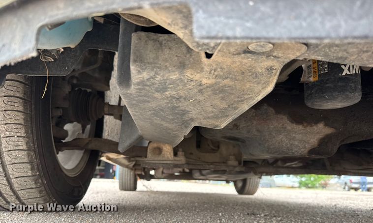 image for item EQ1002 2004 Dodge Caravan SXT van