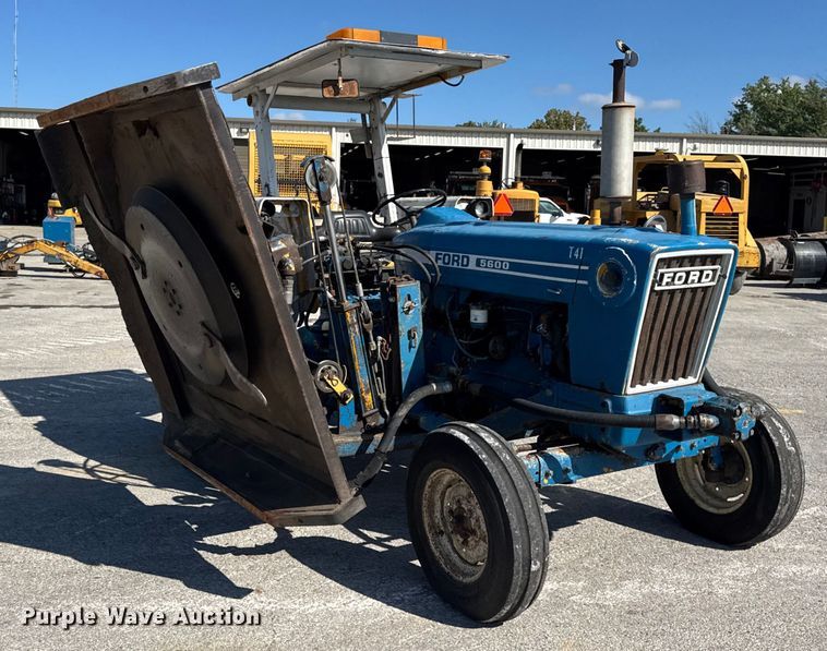 image for item ER0146 Ford 5600 tractor