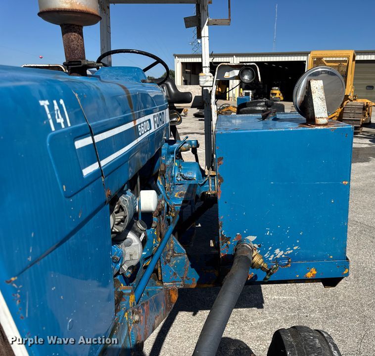 image for item ER0146 Ford 5600 tractor