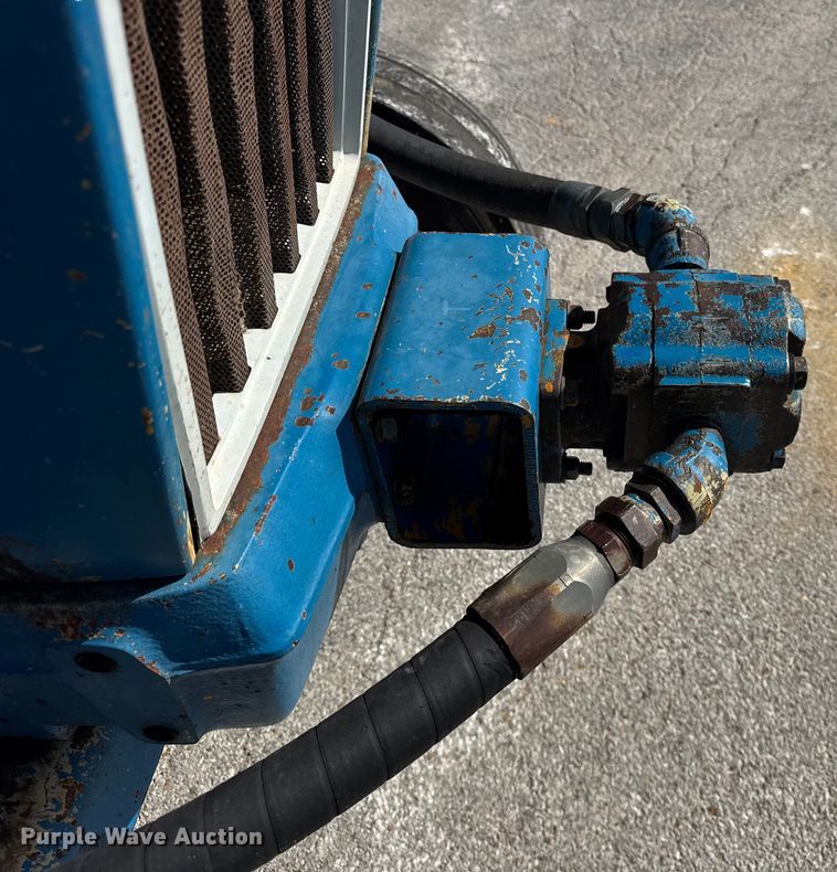 image for item ER0146 Ford 5600 tractor