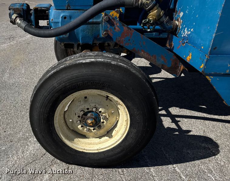 image for item ER0146 Ford 5600 tractor