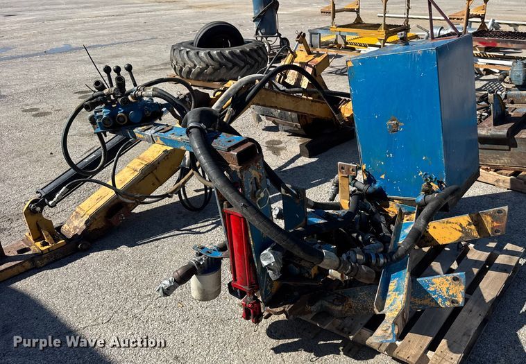 image for item ER0146 Ford 5600 tractor