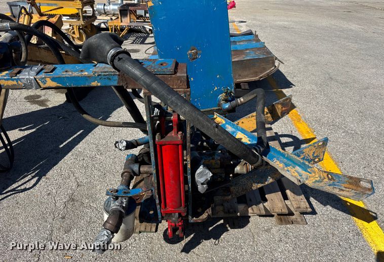 image for item ER0146 Ford 5600 tractor