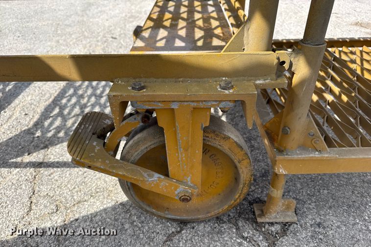 image for item ER0151 (2) work platforms