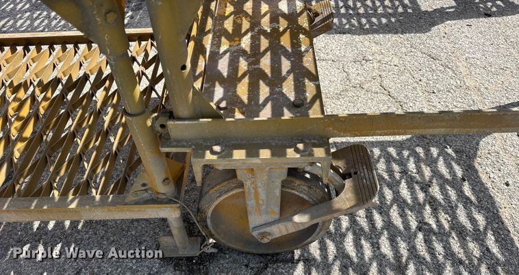 image for item ER0151 (2) work platforms