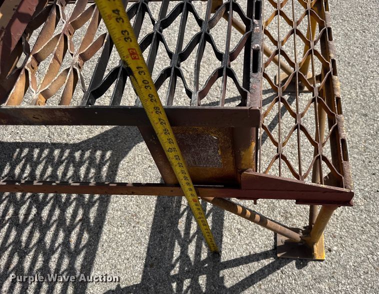 image for item ER0151 (2) work platforms