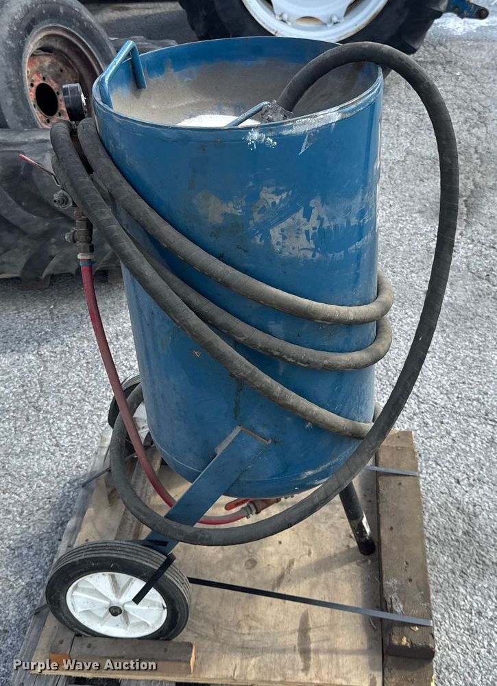 image for item ER0154 Cyclone blasting pot