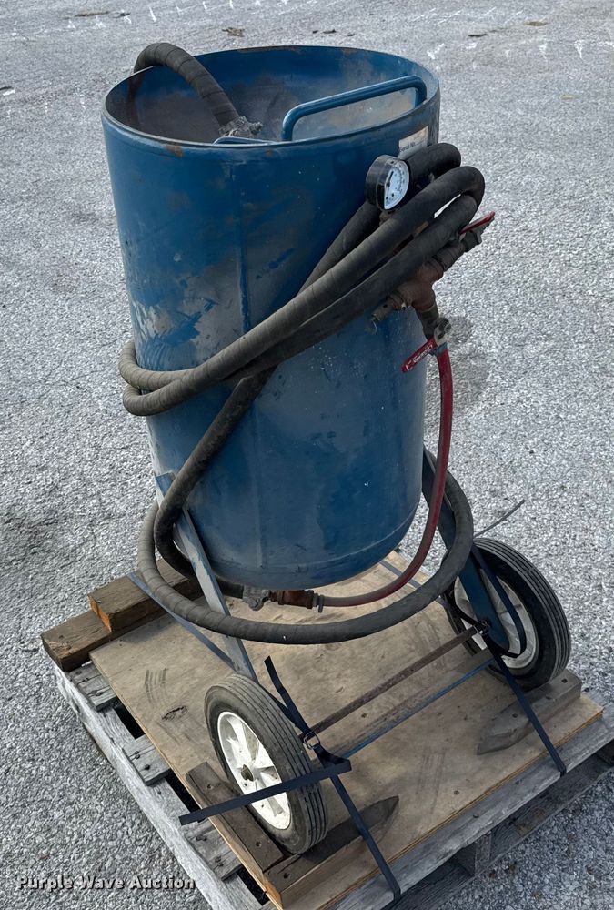 image for item ER0154 Cyclone blasting pot