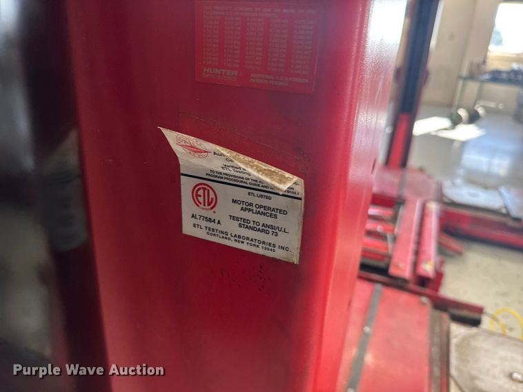 image for item ER2473 Hunter Engineering four post automotive lift
