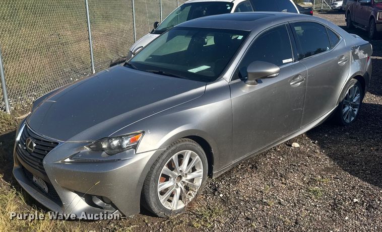 image for item ER2482 2014 Lexus IS 