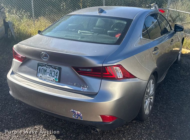 image for item ER2482 2014 Lexus IS 