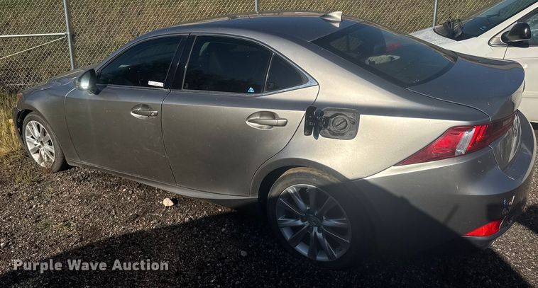 image for item ER2482 2014 Lexus IS 
