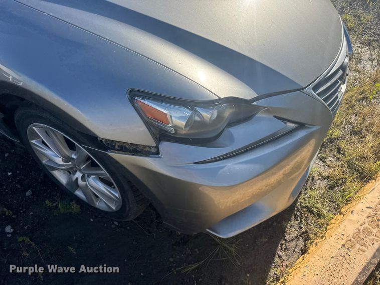 image for item ER2482 2014 Lexus IS 