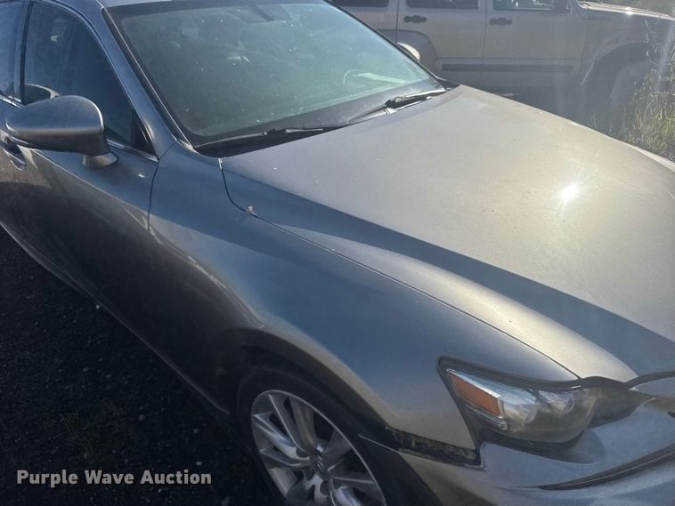 image for item ER2482 2014 Lexus IS 