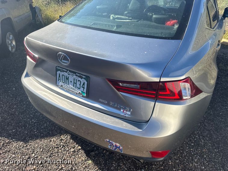 image for item ER2482 2014 Lexus IS 