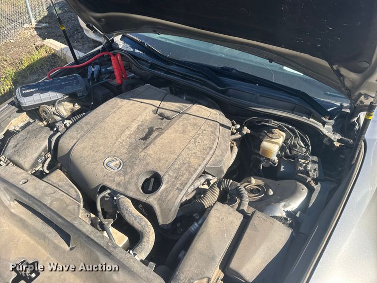 image for item ER2482 2014 Lexus IS 